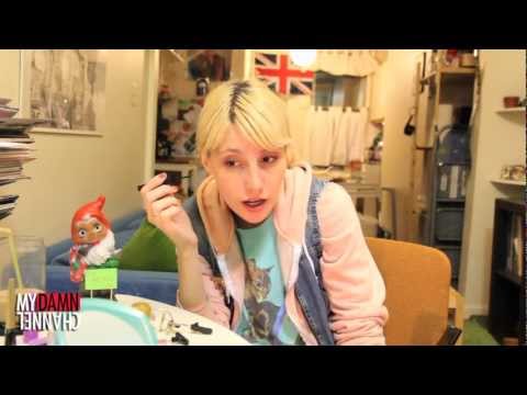 My Damn Channel - Coffey Chat is back and Shannon has the most helpful beauty tips you've ever heard! Twitter! - http://www.twitter.com/coffeys Facebook! - http://www.facebook...