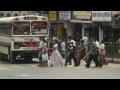 Sri Lanka city life in Kandy - Dzihan & Kamien - Freaks & Icons
