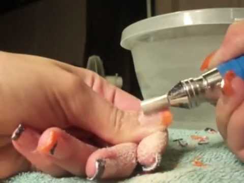 how to remove acrylic nails