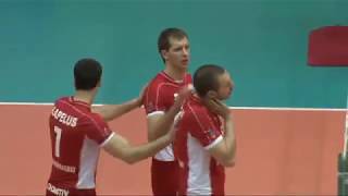Season 2013/14 Outside hitter Red No.18