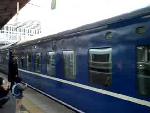 2008.03.08 下り寝台急行銀河、新大阪駅を発車。