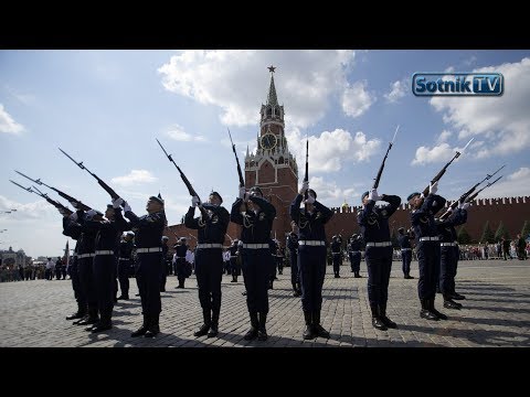 «А ЧТО ТАМ НА РОИССЕ?» - ВЗГЛЯД ИЗ КИЕВА «А ЧТО ТАМ НА РОИССЕ?» - ВЗГЛЯД ИЗ КИЕВА