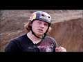 Kyle Strait Demos an Epic Flat Table Kyle Strait Demos an Epic Flat Table