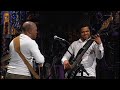 O cantor, compositor, guitarrista e arranjador já atuou ao lado de nomes como Michel Legrand, Jon Hendricks, Jane Duboc, Leny Andrade, Hermeto Paschoal, Johnny Alf e Tim Maia, entre muitos outros. Seu virtuosismo e talento permitiram que, de Ribeirão Preto, viajasse o mundo passando pelos Estados Unidos, Alemanha, Espanha, Portugal, Itália e Japão. Formação: Neste show, ele toca acompanhado de Edu Ribeiro (bateria), João Paulo Barbosa (saxofone), Fabio Leandro (piano) e Rubem Faria (baixo). Data da apresentação: 24/11/2009 Mais informações: www.sescsp.org.br