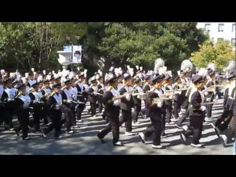 kevinsyoza - University of California Marching Band, Dance Team, Cheerleaders, Mic Men, and Rally Committee march through the UC Berkeley campus towards Memorial Stadium ...