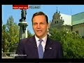 Rados?aw Sikorski t?umaczy sie z Polski przed obcokrajowcami