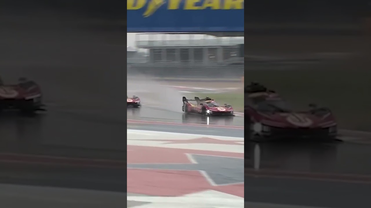 INCREDIBLE racing on the restart!