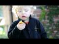videos de Sebastian Enjoys Pop-Pop's Pears 20081002