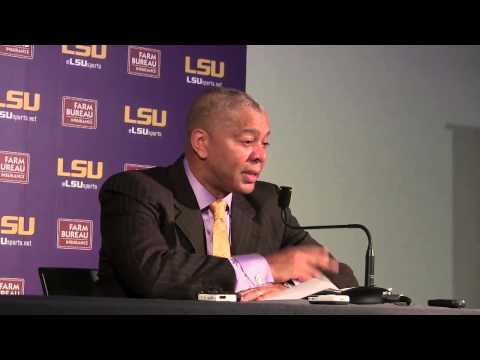 Video: Johnny Jones Post Kentucky Game Press Conference