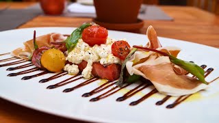 Gegrillte Wassermelone mit Frischkäse, zweierlei Tomate, Balsamico, (Parmaschinken)