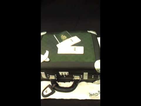 how to paint lv logo on cake