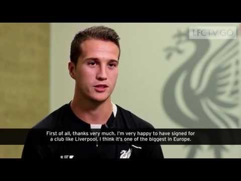 Javier Manquillo joins Liverpool