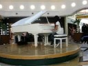 Moi jouant du piano =) asiatik-kim-loan.sky\