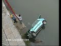 rescate de heridos tras caer vehículo a la ría en bilbao 