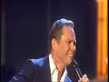 peter kraus & helmut lotti - leider kalt wie eis 2007 
deutsche fassung vom elvis presley-hit you're the devil in disguise (1963)

du lachst wie ein engel (du lachst wie ein engel)
du weinst wie ein engel (du weinst wie ein engel)
siehst aus wie ein engel, aber ich wei�,
you're the devil in disguise,
o ja ich wei�, devil in disguise, o ja ich wei�.

du sagst mir deine liebe zu mir ist riesengro�,
doch wenn ich mal nicht bei dir bin,
ziehst du mit ander'n los.

you look like an angel (you look like an angel)
walk like an angel (walk like an angel)
talk like an angel, but i got wise,
du bist leider kalt wie eis,
o ja ich wei�, leider kalt wie eis,
o ja ich wei�.

ich dachte mir, mein leben mit dir k�nnt' traumhaft sein,
ich versteh' nicht, wie kann ein engel nur so ein teufel sein.

du lachst wie ein engel,
du schaust wie ein engel,
bist manchmal ein engel,
aber ich wei�,
du bist leider kalt wie eis,
o ja ich wei�, leider kalt wie eis,
o ja ich wei�, eider kalt wie eis.

you're the devil in disguise,
o ja ich wei�
oh devil in disguise,
o ja ich wei�
the devil in disguise,
o ja ich wei�
the devil in disguise,  
o ja ich wei�,
leider kalt wie eis.