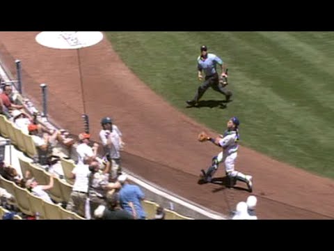 Video: Russell Martin makes a great sliding scoop catch
