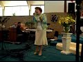 Neila-Lima-cantando-
