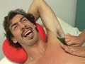 Homem Sendo depilado