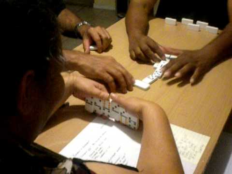 mexican train dominoes