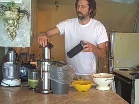how to juice a lemon in a juicer