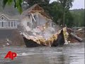 raw-video-homes-float-away-in-flood.html
