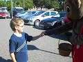 h�stmarked 2008. mathias j. m�der lille andr� fra skolen
