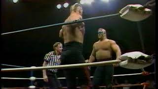 Road Warriors vs. Randy & Bill Mulkey [1986-12-20]