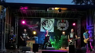 Bulbulators „Śmierć wrogom ojczyzny” – koncert pod szyldem „Muzyka Przeciwko Rasizmowi” (Festiwal Alerta Alerta, Krzeczów, 20.08.2022).