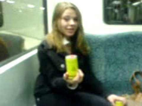 Werbespot für Dosensekt - präsentiert von Lisa