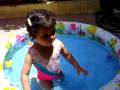 videos de Gracia en su Piscina de Llantitas 2