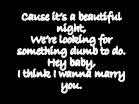 marry - Download this song and other songs from Bruno Mars here: www.brunomarsdownload.com :) Marry you von Bruno Mars mit den Lyrics zum mitlesen :)
