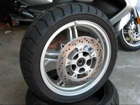 Burgman 650 – DIY – Rear Wheel Removal