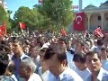 Komando Çavuş Bayram Güzel (20) için, Denizli'de cenaze töreni düzenlendi. Denizli Yeni Cami'de düzenlenen törene, şehit Komando Çavuş Güzel'in ailesi, yakınları, Vali Hasan Canpolat, 11. Motorlu Piyade Tugay Komutanı Tuğgeneral Ergüder Toptaş, İl Jandarma Alay Komutanı Kıdemlı Albay Cemal Temizöz siyasi partilerin temsilcileri, Denizli Belediye Başkanı Nihat Zeybekci, Pamukkale Üniversitesi Rektörü Prof. Dr. Necdet Fazıl Ardıç ve çok sayıda vatandaş katıldı.Güzel'in cenazesinin 11. Motorlu Tugay Komutanlığı Asker Hastanesinden törenin yapıldığı Yeni Cami'ye getirilmesiyle ailesi ve yakınları gözyaşına boğuldu.Şehit askerin acılı annesi Ayşe Güzel, oğulları Mehmet ve Muhammet Güzel'in kolunda geldiği törende ayakta durmakta güçlük çekti. Şehidin ağabeyi Mehmet Güzel, annesini teskin etmeye çalışarak, ''Ağlama anne bugün Bayram'ın düğün günü'' dedi.Şehit Güzel'in babası Nevzat Güzel, tören alanında Denizlililerin alkışlarıyla karşılandı.Yeni Cami'de yoğun bir kalabalıkla gerçekleşen cenaze töreni, Denizli Müftüsü Mehmet Köse'nin kıldırdığı cenaze namazıyla sona erdi.Namazın ardından, şehidin cenazesi bir süre top arabasında taşındı. Bu sırada törene katılan vatandaşlar, terör örgütü aleyhine slogan attı. Güzel'in cenazesinin top arabası üzerinde geçişi sırasında vatandaşların göz yaşlarına hakim olamadıkları gözlendi.Şehit Komanda Çavuş Bayram Güzel'in cenazesi, Denizli'de düzenlenen törenin ardından, toprağa verilmek üzere merkeze bağlı Kurtluca köyüne götürüldü.ŞEHİDİM, HAKKINI HELAL ET BİZE!