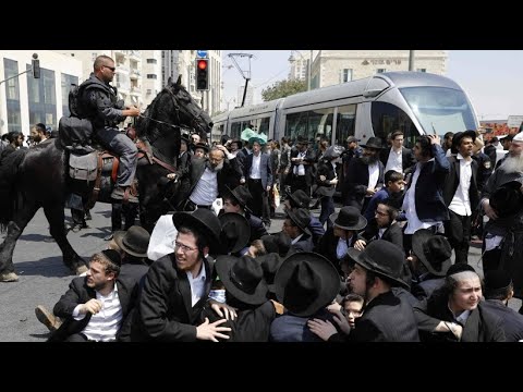 Israel: Streit um Wehrpflicht in Israel - Proteste gegen die Festnahme eines Religionsstudenten