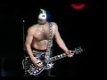 Kiss:War Machine(Live Jones Beach 7-21-04)