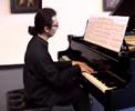 Nageeb Gardizi plays Debussy's  Clair de lune