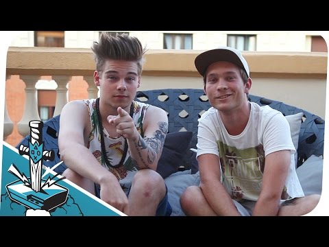 Nerd - Heute gibt's die ersten Roadtr7p-Eindrücke mit den glorreichen 7: Sebastian, Taddl, Dner, Ardy, Hallodri, Izzi & Flo. Wir tauchen ab in Europas Nerd-News: Warners Brothers kauft Space Invaders...