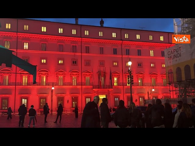 Giornata contro violenza su donne, la facciata di Palazzo Chigi illuminata di arancione