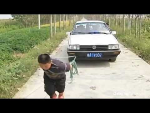 The Chinese Boy Who Can Tow a Car photo The Chinese Boy Who Can Tow a Car picture