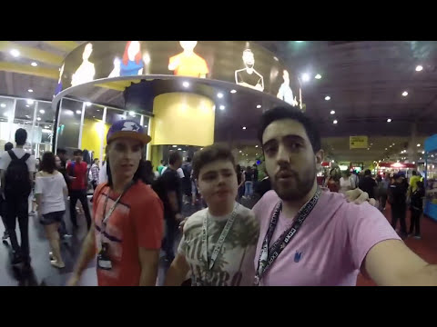 Comic Con XP, Bolinho de Chuva, Pansa Jones e Beloto perseguindo gostosas