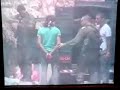 جندي من الجيش الاسرائيلي يطلق النار على متظاهر فلسطيني من مسافة صفر