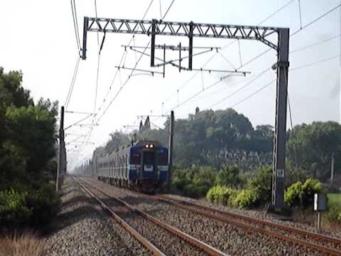 電車EMU500