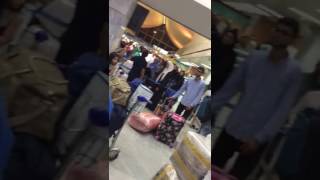 مطار جدة يكشف أسباب ازدحامه الشديد أمس الثلاثاء