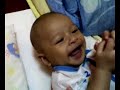 budak cute ketawa