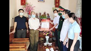 Phó Bí thư Thường trực Thành ủy Phạm Tuấn Đạt thăm, tặng quà người có công