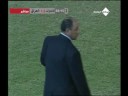 المباراة الأولى في الدور الأول لكلا المنتخبين العراقي والإماراتي الشقيقين... الهدف العراقي الأول والوحيد في هذه المباراة من خطأ للمدافع الإماراتي بعد أن ضغط عليه المهاجم العراقي وقطع الكرة منه لتصل للاعب علي عودة ليودعها بهدوء في الشباك الإماراتية ... جزيل الشكر للسيد هاشم عضو منتدى كووورة عراقية على مجهوده الرائع في رفع الفيديو على شبكة الإنترنت ... مع التحية