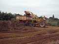 Click here to watch this video Cbt 2105 carregadeira pula pula