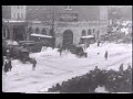 Hand cranked newsreel footage (silent) of the Knickerbocker Theater disaster during the worst snowstorm in Washington DC history, January 27-28, 1922. I used this footage in my documentary TWENTY FIVE CENTS BEFORE NOON which aired on WETA in 1990 www.vimeo.com After the newsreel (shown twice), I include stills from the Library of Congress prints and photographs division. For more information about the snowstorm, and the tragic collapse of the Knickerbocker Theater roof which killed 98 persons, here are some links dckaleidoscope.wordpress.com en.wikipedia.org www.shorpy.com Thanks, Jeff Krulik