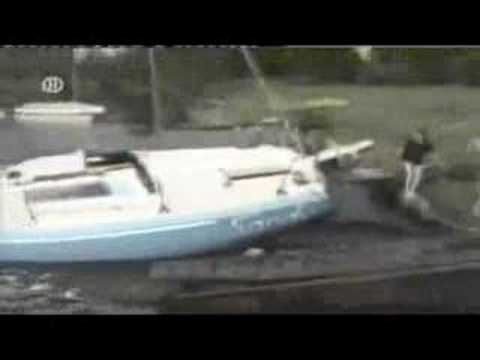 People Falling off boats funny but painfull !!
