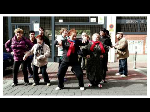 Dreamland - Todo el mundo baila al ritmo de Dreamland y su ''Everybody dance'', el primer single de la serie, apuesta de Cuatro para este año. Súmate tú también.